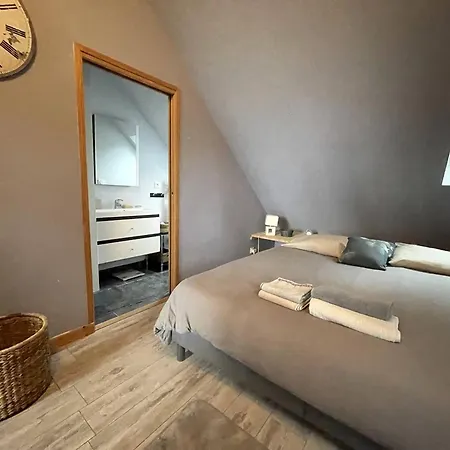Au Bord De L'etang A Avec Jardin Et Wifi - Fr-1-368-439 Holiday home *